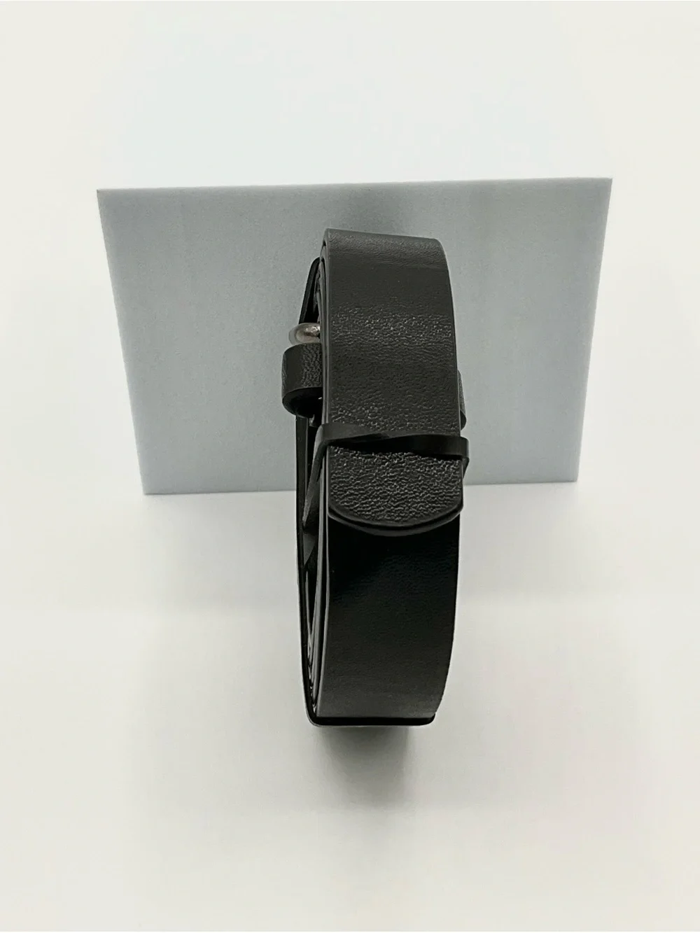 LIKE NEW Torrid Narrow Waist Belt Faux Leather Black Gray Hardware Size 0/00